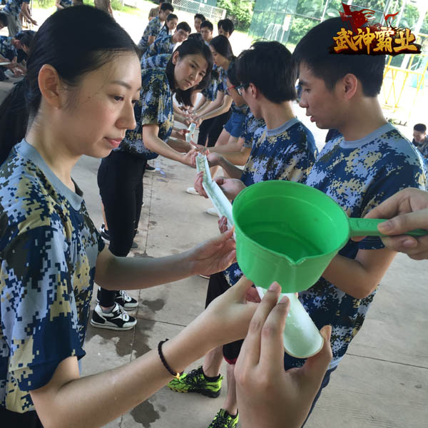 ac米兰官网-九游官网:电竞比赛中的团队协作：沟通、信任与执行力的简单介绍