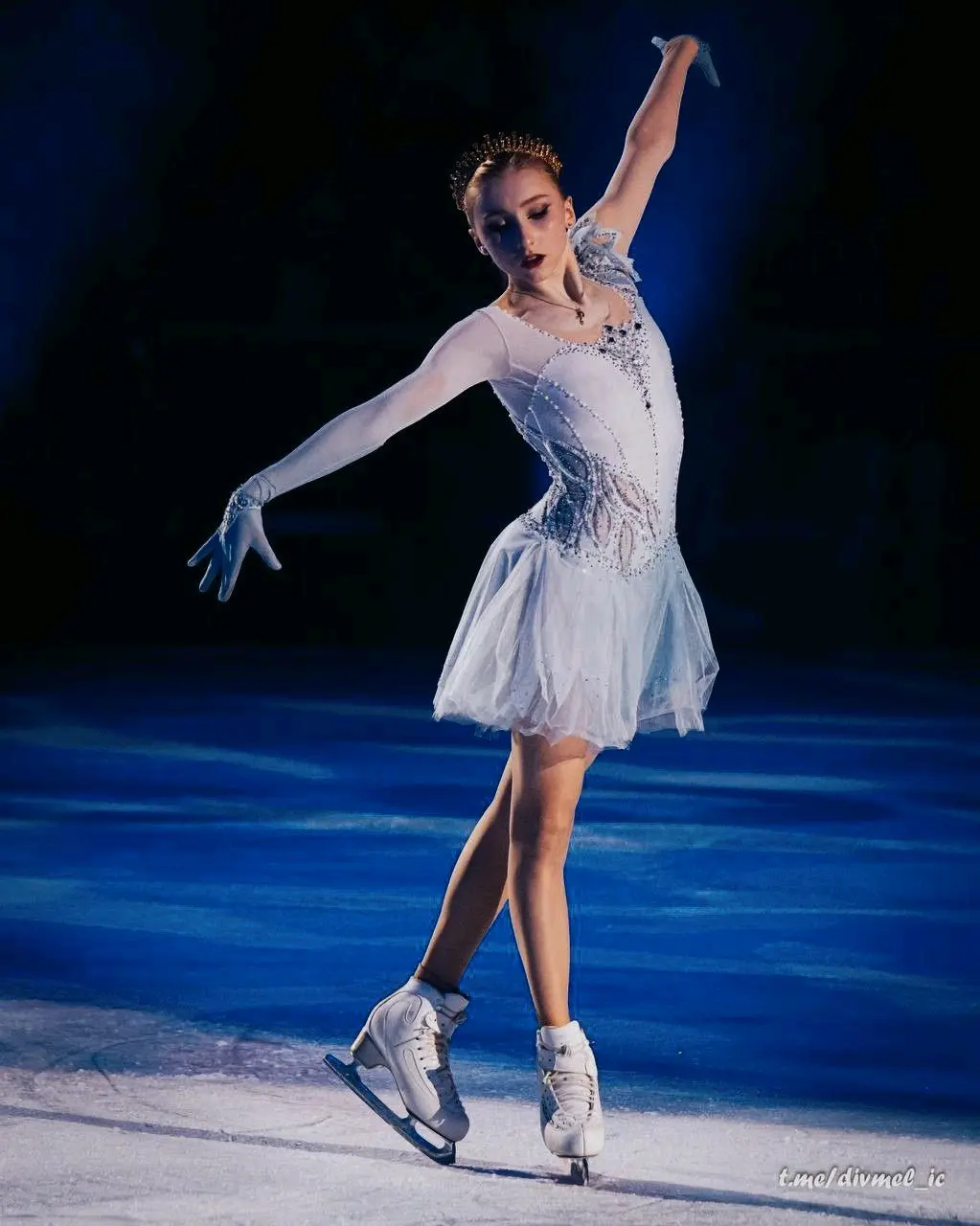 花样滑冰盛会，冰雪皇后的绝美展示的简单介绍