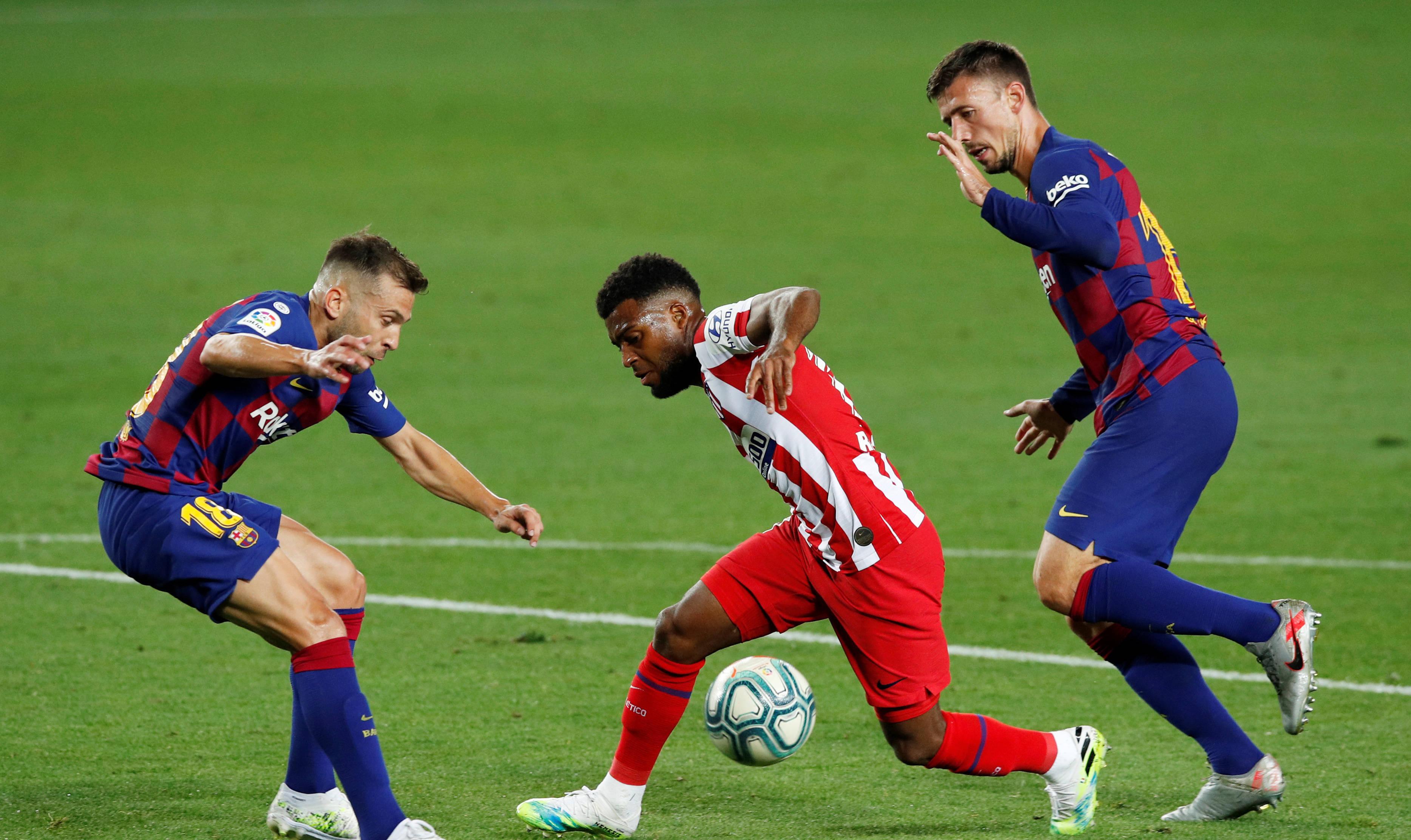 包含德甲俱乐部投入足球基础设施，推动环境保护的词条