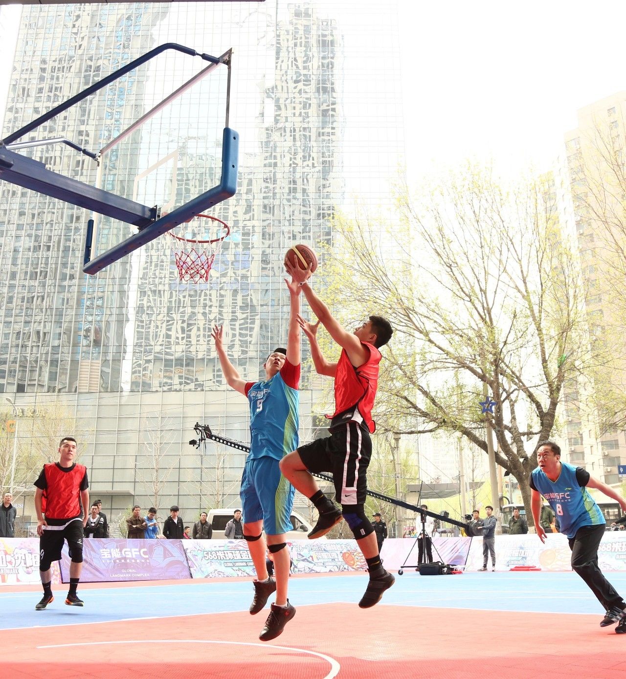 AC Milan Sports-特色篮球文化节在多座城市轮番举行，传播运动正能量的简单介绍