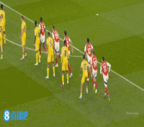 英超经典战役，精彩进球和关键扑救让现场沸腾的简单介绍