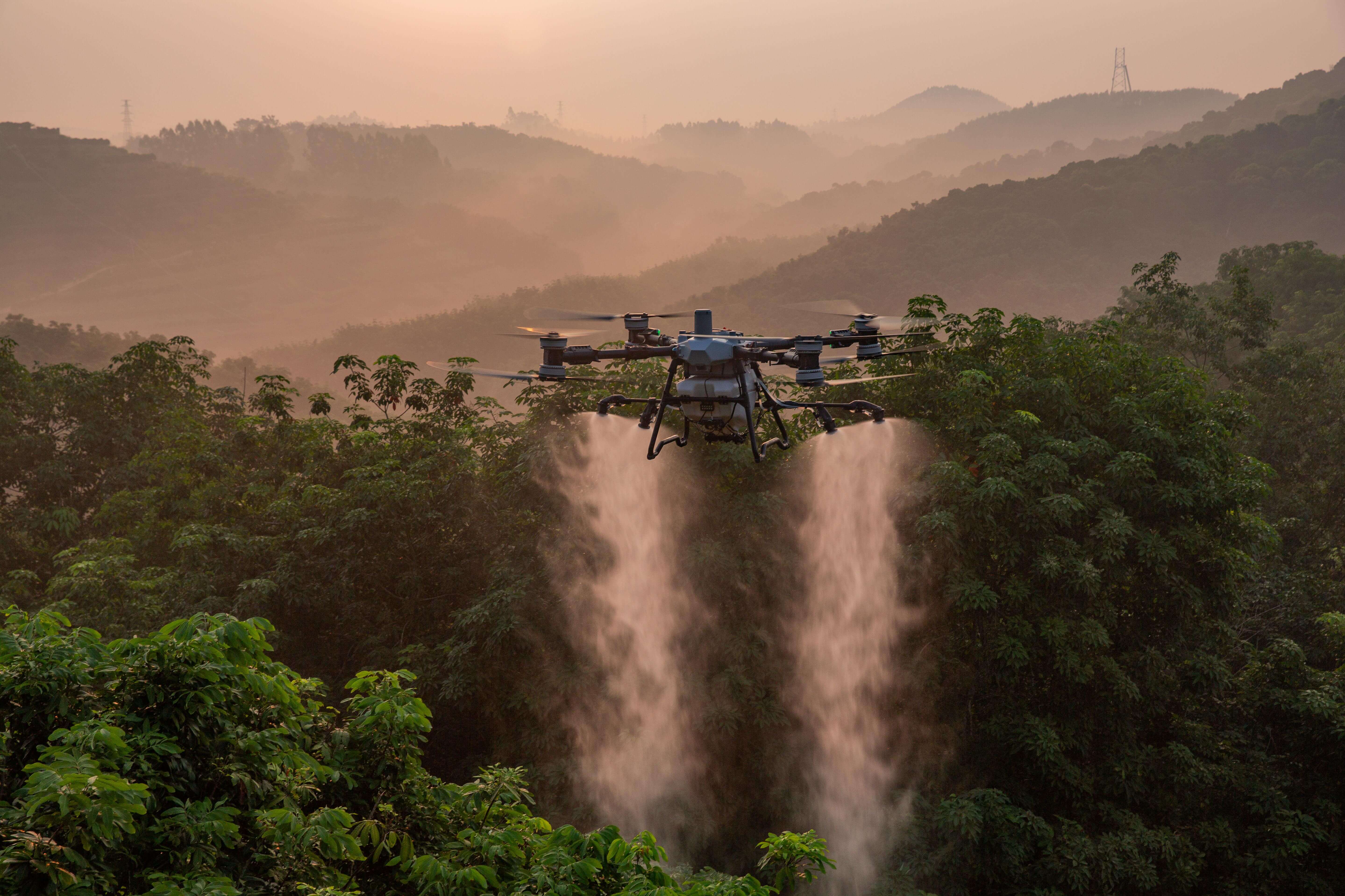 科技助力无人机竞速，未来运动新趋势