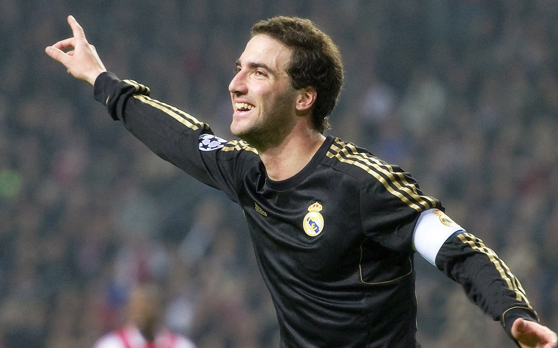 米兰体育网址-克罗地亚队在巴黎奥运会手球比赛中多次通过团队配合得分，克罗地亚奥运冠军