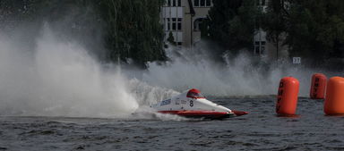 米兰体育官网-世界青少年水上漂流锦标赛激烈比拼，勇气与速度的较量，青少年水上竞技