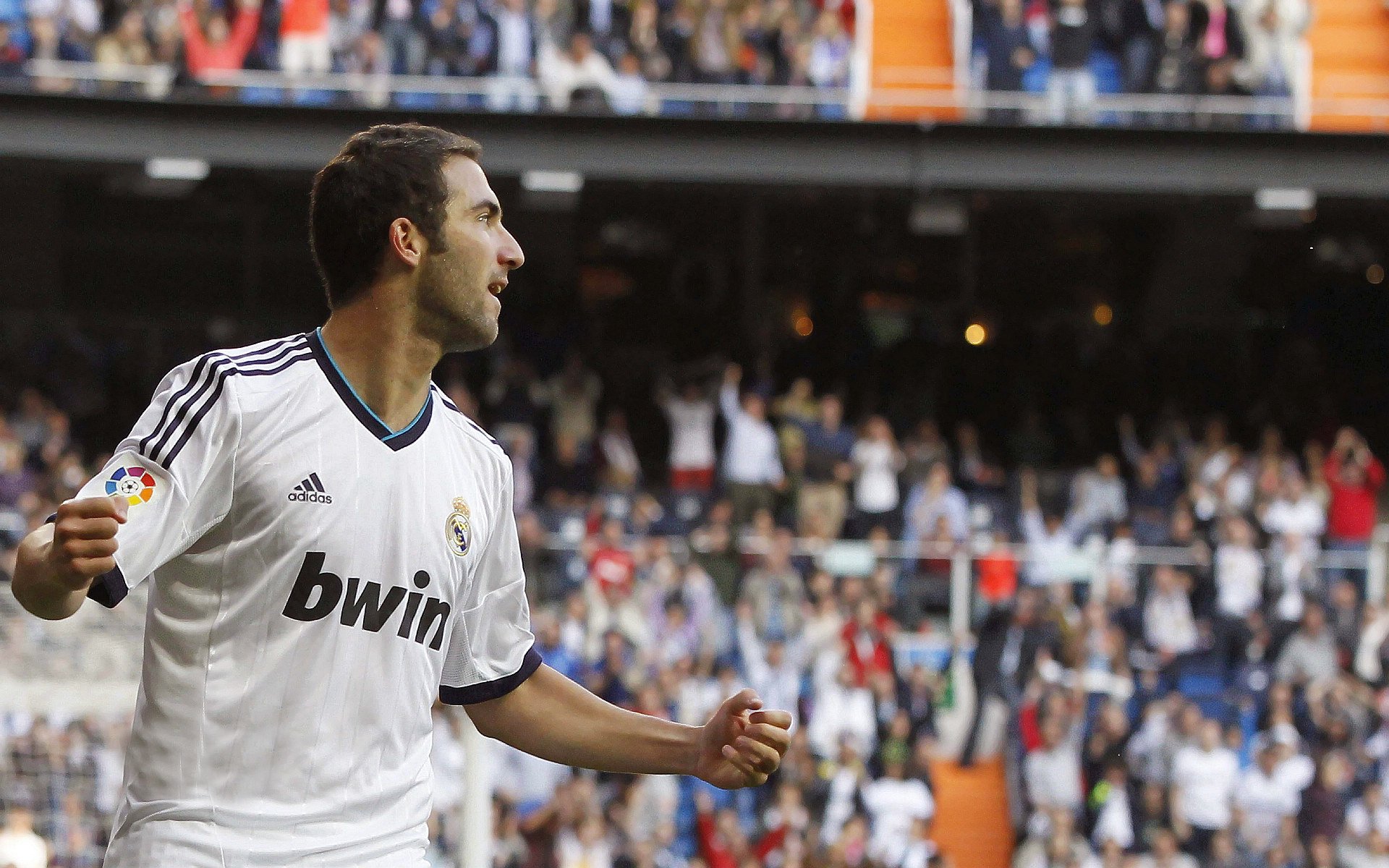 埃尔切中场调度节奏感明显提升,埃尔切升级